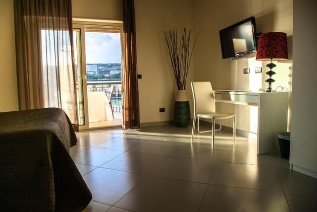 Executive Double or Twin Room with Balcony