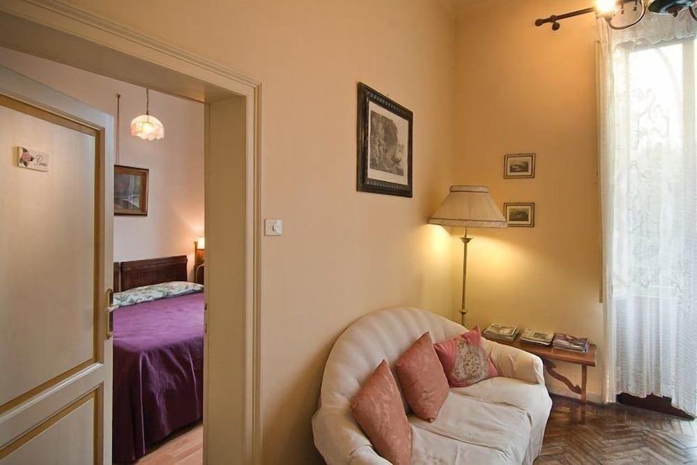 Villa Fiorita4