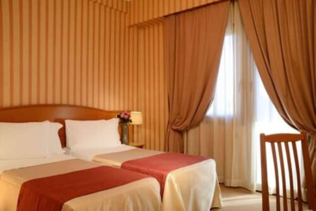 Standard Room, 2 Twin Beds