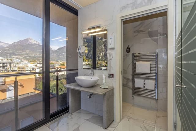 Superior Double Room, Balcony, Lake View (Classic)
