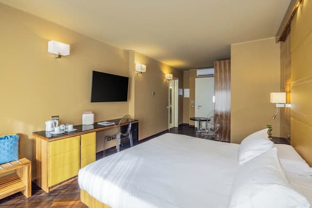Superior Double Room, Balcony, Lake View (Classic)