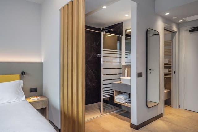 Deluxe Double or Twin Room, Terrace (Large)
