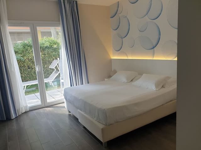 Comfort Room, 1 Double Bed, Garden View, Garden Area