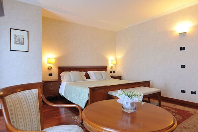 Junior Suite, 1 King Bed