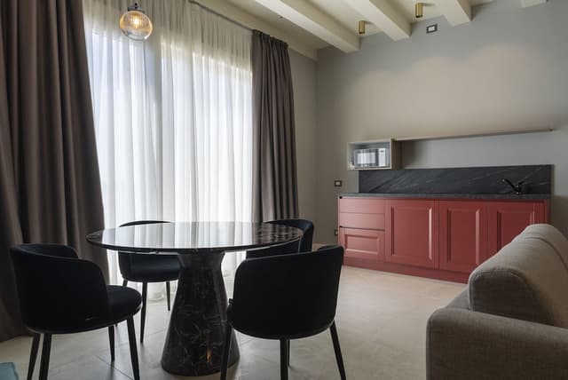 Presidential Suite, 2 Bedrooms, Jetted Tub, Lake View