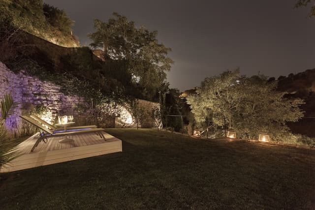 Luxury Suite, Hot Tub, Garden View
