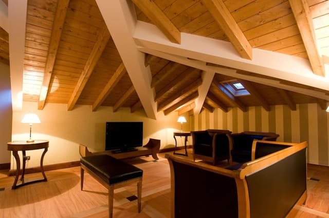 Vista Suite (panoramic terrace, lake view)