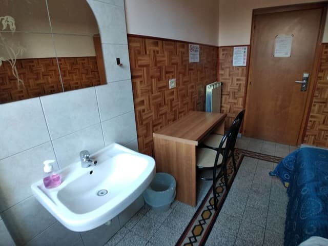 Single Room, Shared Bathroom
