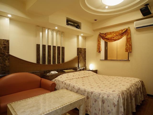 Standard Room, 1 King Bed (Couples Hotel)