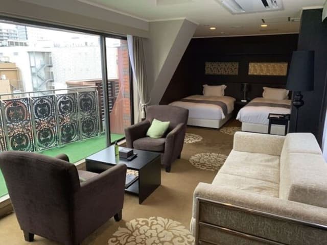 Family Twin Room - Non Smoking (2 Double Beds) - Main Building - Top Floor