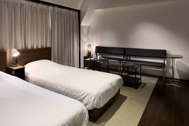 Comfort Room, Multiple Beds, Non Smoking