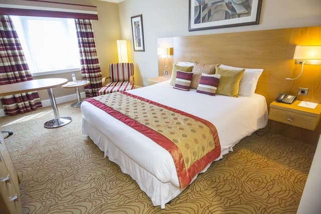 Premium Room, 1 King Bed