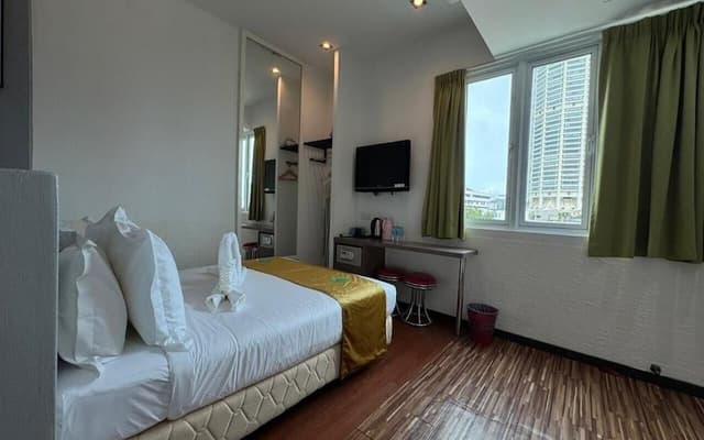 Family Room, 2 Double Beds, Non Smoking, City View