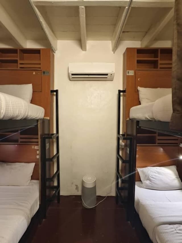 4 bed Female dorm