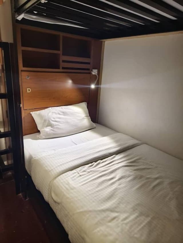 4 bed Female dorm