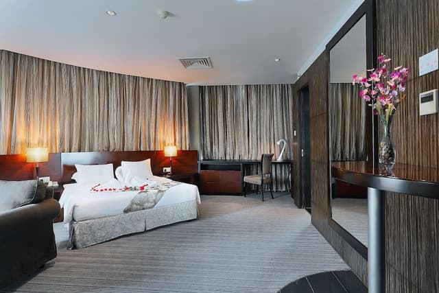 Executive Suite