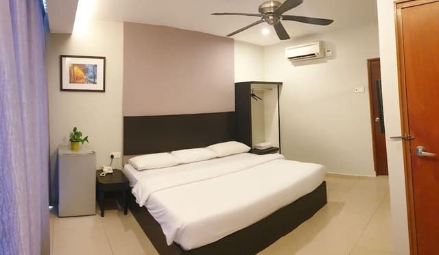 Premier Room