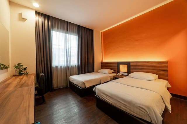 Deluxe Twin Room, City View