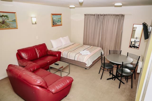 1 Bedroom Family Unit