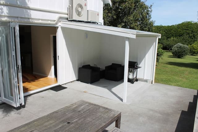 Deluxe Apartment, 2 Bedrooms, Patio, Garden Area