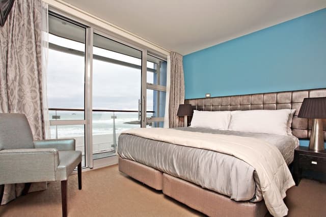 Luxury Ocean View Suite