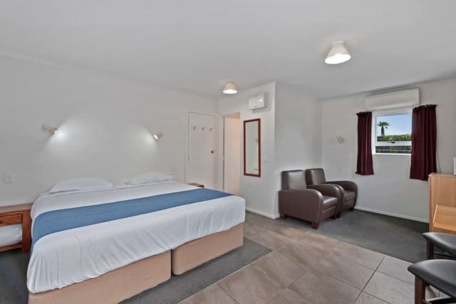 Room, Multiple Beds, Non Smoking