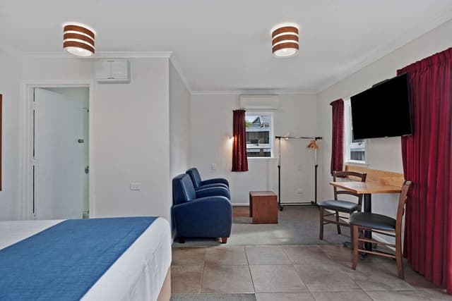 Room, Multiple Beds, Non Smoking