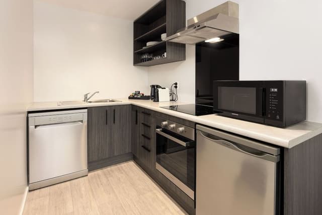 2 Bedrooms Apartment