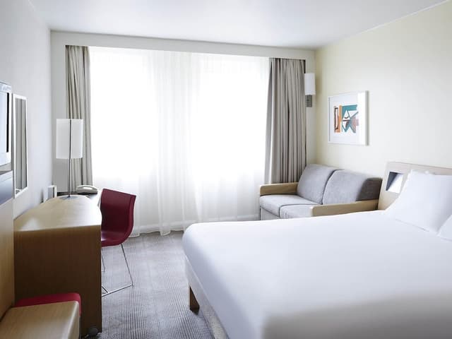 Superior Room, 1 Queen Bed with Sofa bed
