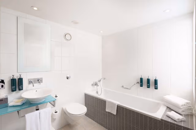 Suite, 1 King Bed