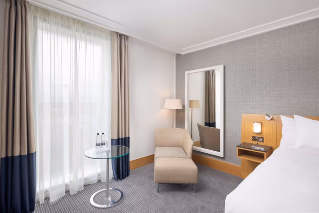KING EXECUTIVE ROOM WITH LOUNGE ACCESS