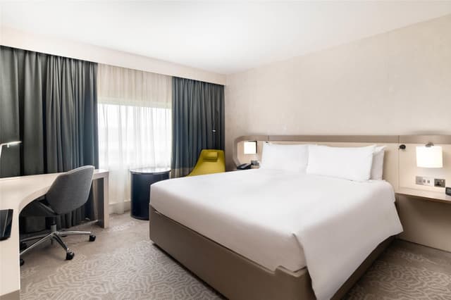 KING EXECUTIVE ROOM WITH LOUNGE ACCESS