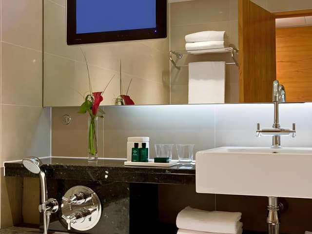 Classic Queen Room