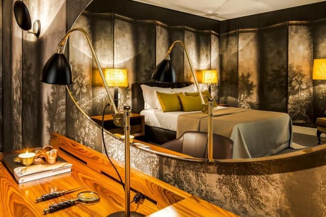 Deluxe Apartment