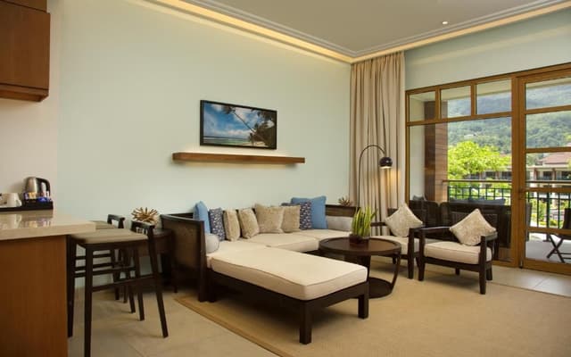 Savoy Suite with kitchenette