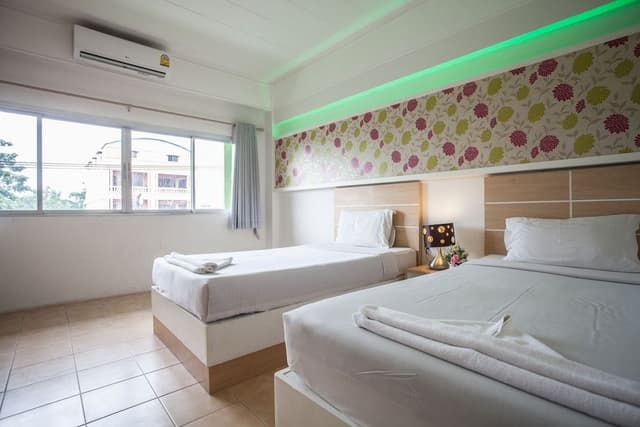 Double Room, 1 King Bed, Garden View