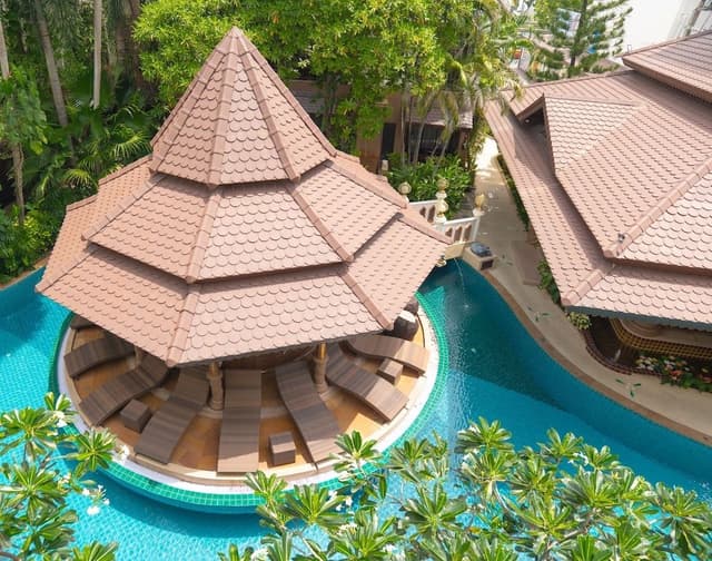 Premium Quadruple Room, 1 Bedroom, Non Smoking, Pool View