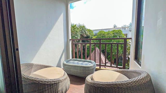 Premium Quadruple Room, 1 Bedroom, Non Smoking, Pool View