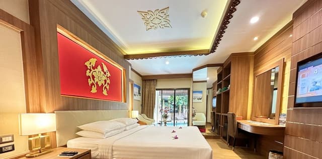 Deluxe Room, Pool Access (Premium)