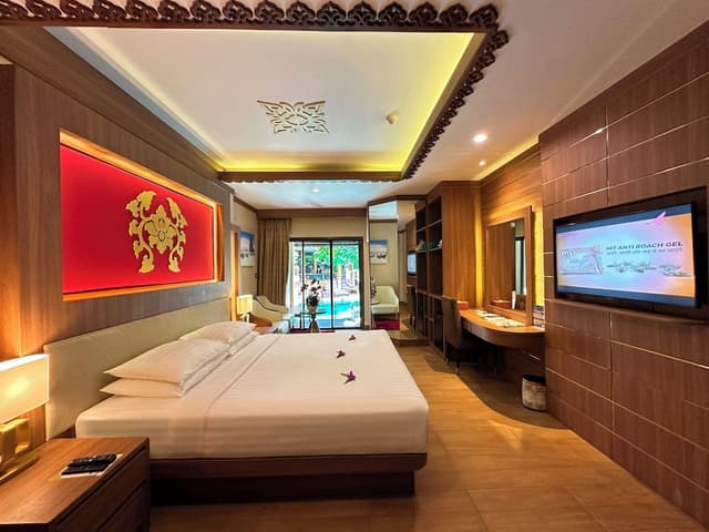 Deluxe Room, Pool Access (Premium)