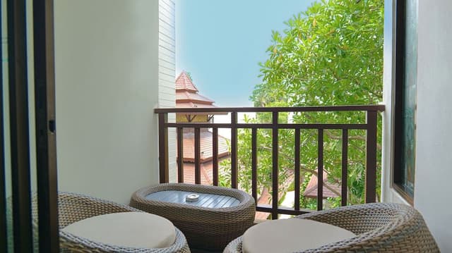 Premium Quadruple Room, 1 Bedroom, Non Smoking, Pool View