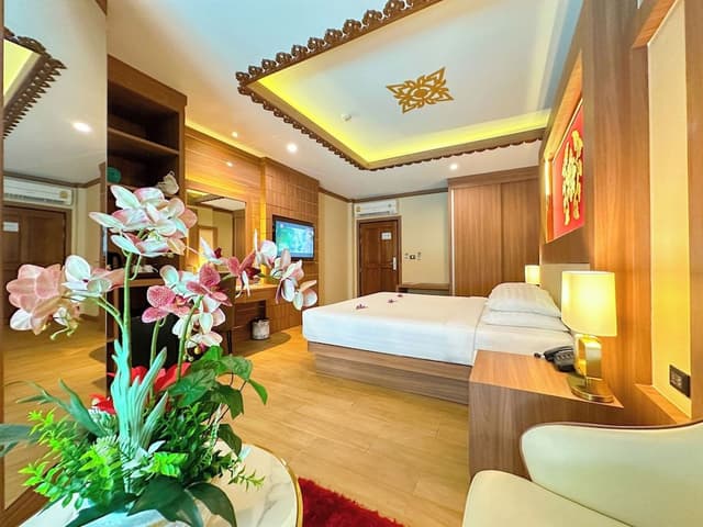 Deluxe Room, Pool Access (Premium)