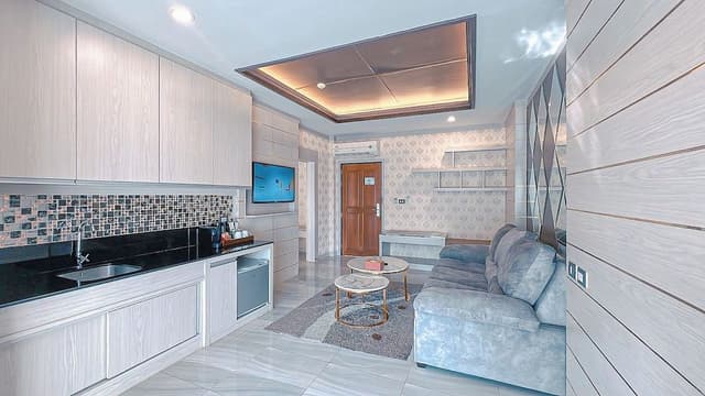 Premium Quadruple Room, 1 Bedroom, Non Smoking, Pool View