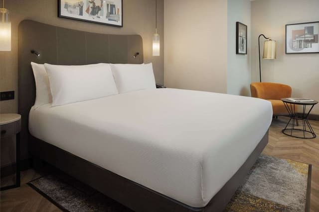 Deluxe Room, 1 King Bed