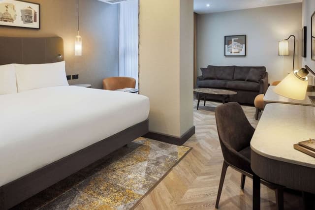 Deluxe Room, 1 King Bed