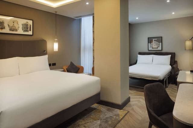 Deluxe Room, 1 King Bed
