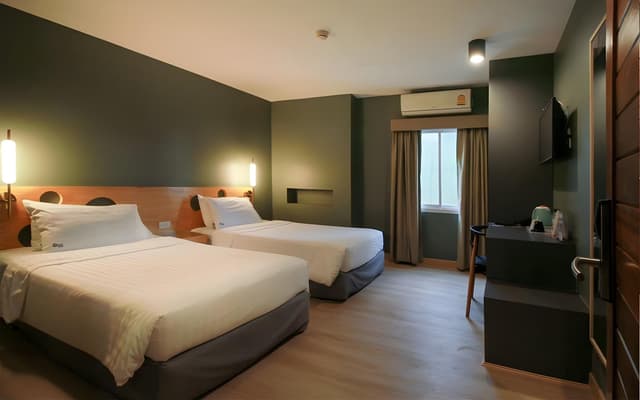 Standard Twin Room