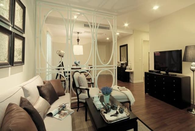 Grand Deluxe Studio