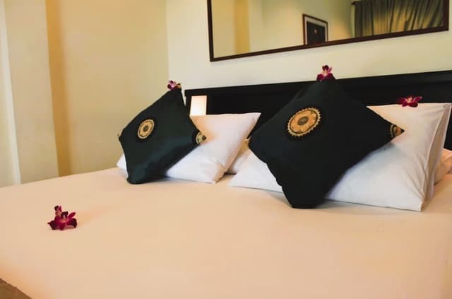 Room, 1 King Bed, Beachside