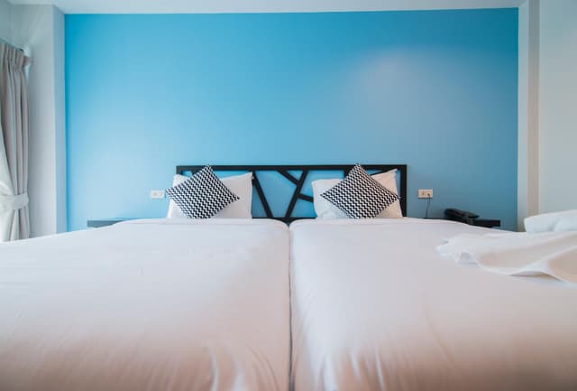 Deluxe City View Twin Room with Balcony